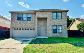 3 bedroom, 2 1/2 bathroom, 2575 sqft Single Family Home in Converse, Texas