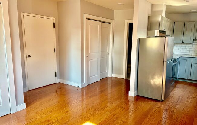 Studio, 1 bath, 525 sqft, $1,125, Unit #402