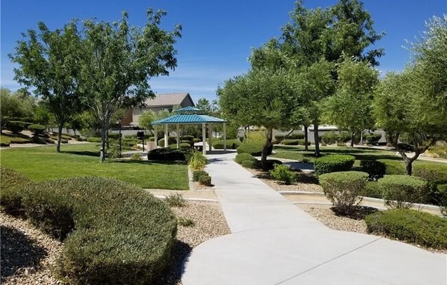 **$350 OFF 1ST MONTH RENT** Centennial Hills 3 Bedroom Home!