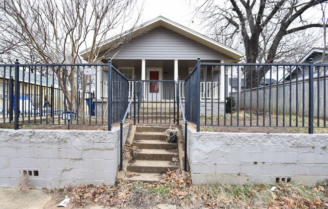 Prime Location: 4-Bedroom Home Close to Downtown Attractions