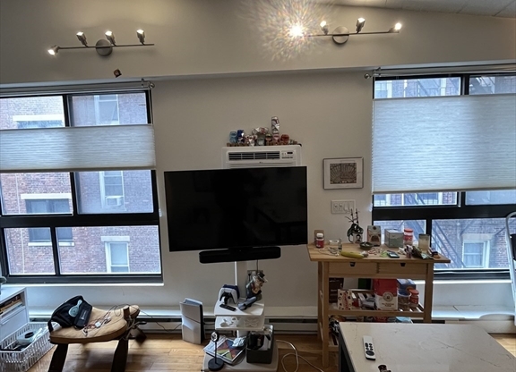 1 bed, 1 bath, 540 sqft, $3,200, Unit 322