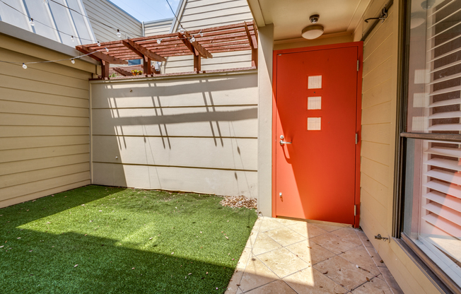 3935 BUENA VISTA ST