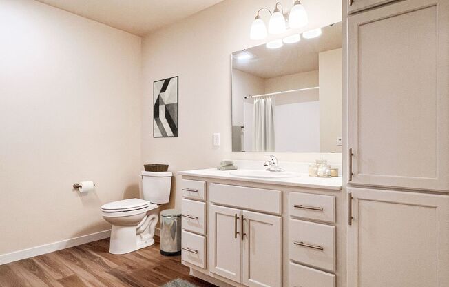 2 beds, 2 baths, 1,295 sqft, $1,860