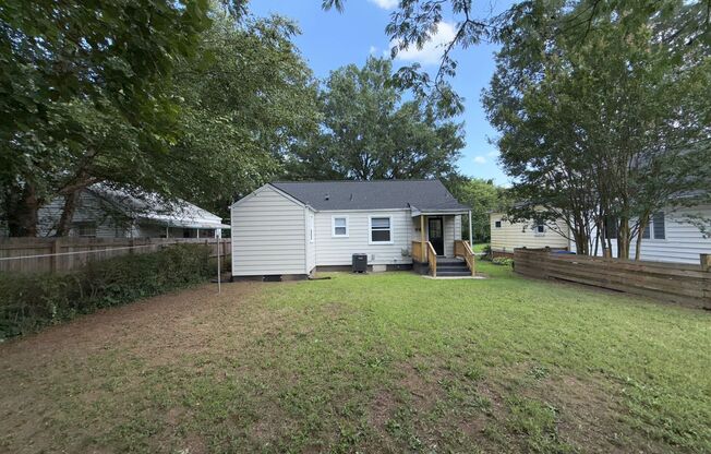 Beautiful renovated 3 bedroom 2 full bath home in Church Hill