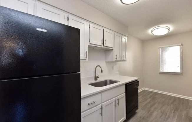 Kitchen + Modern Cabinetry