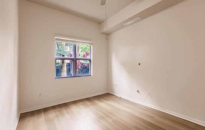 3 beds, 2 baths, 1,355 sqft, $3,995