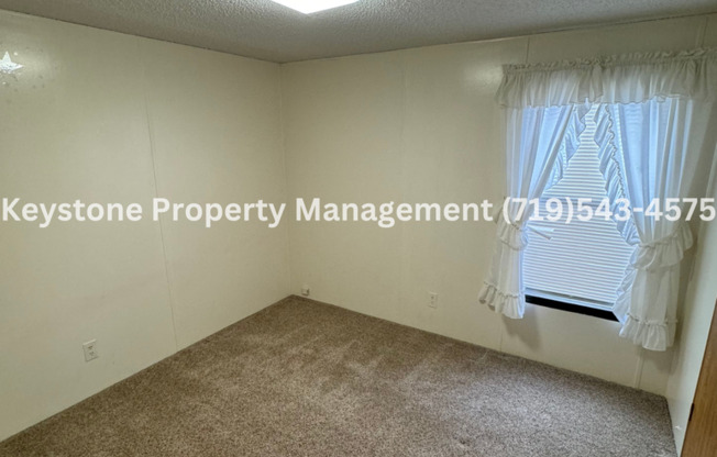 2 beds, 2 baths, $1,600