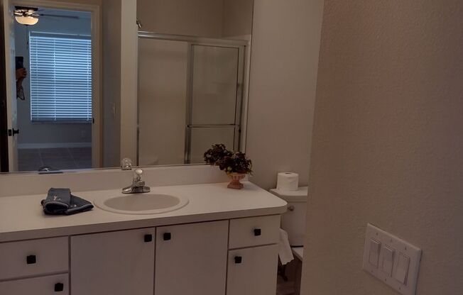 2 beds, 2 baths, $2,200