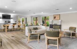 Riverchase Landing: Spacious Apartments in Hoover, AL