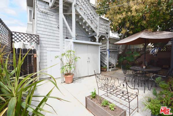1366 RIVIERA AVE