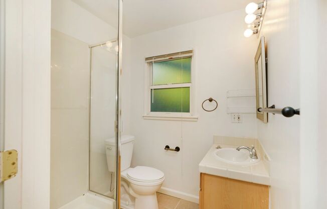 Studio, 1 bath, $1,645, Unit H