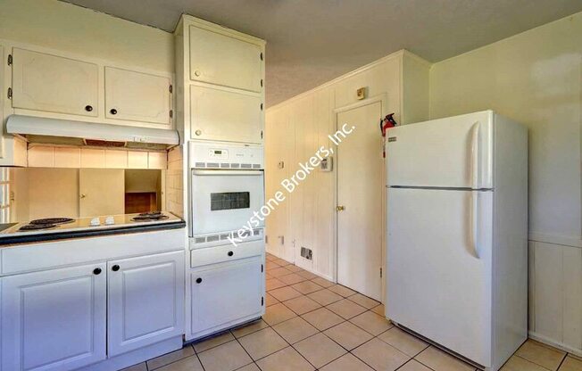 4464 RUBY RD
