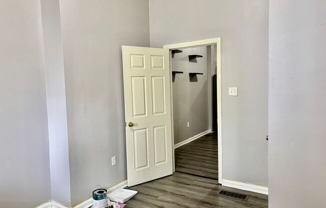 2 beds, 1 bath, 964 sqft, $1,350, Unit #1