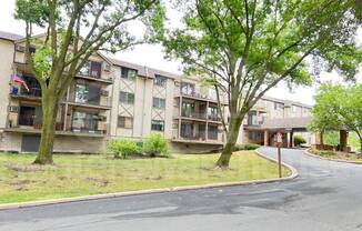 1304 W Medicine Lake Dr Apt 206