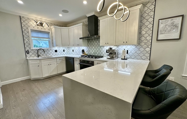 222 ROSLINDALE AVE