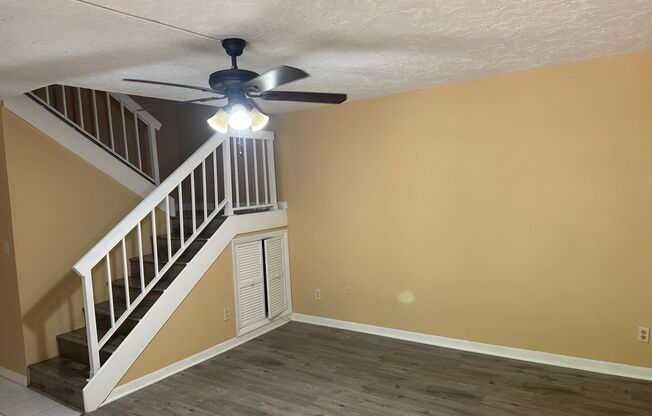 Charming 2-Bedroom Townhome in the Heart of Plantation - LAGO WEST