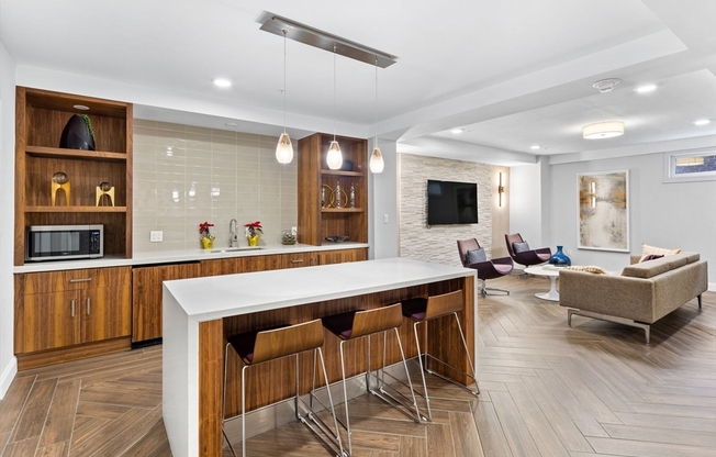 1 bed, 1.5 baths, 926 sqft, $3,975, Unit 309