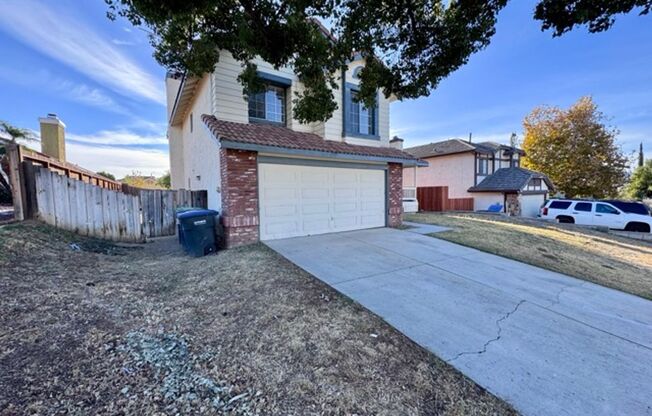 3 Bedroom 2.5 Bathroom Wildomar home for LEASE!