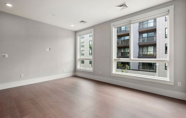 Jamaica Plain luxury 2 BR for January 11th move in