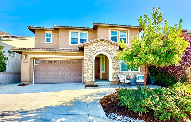 Beautiful Dream Home in the Desirable & New Horse Creek Ridge Community of Fallbrook!