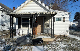 30 W OAKLAND ST