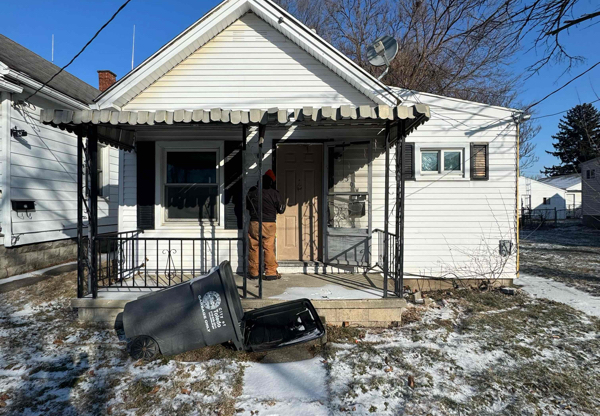 30 W OAKLAND ST