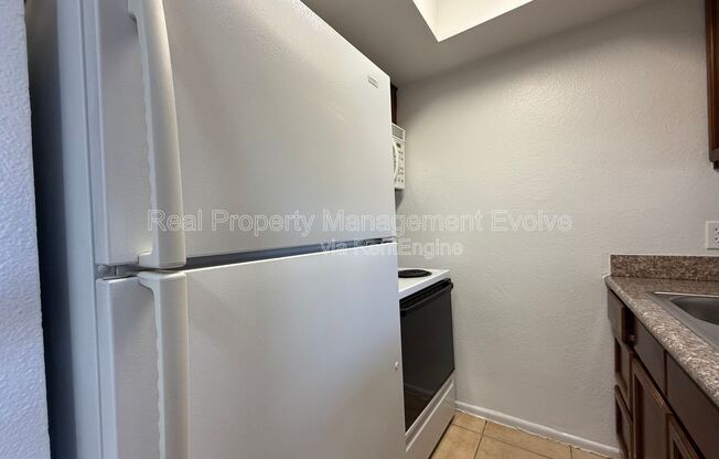 8821 N 2 ST