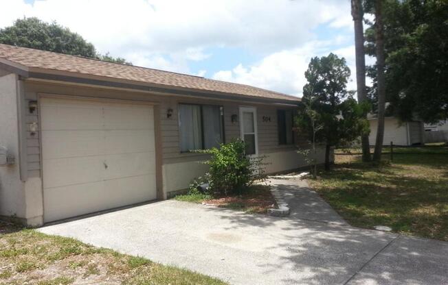 504 TIMBER BAY CIR W