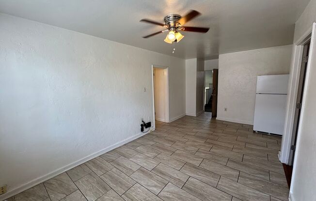 3 beds, 1 bath, $1,675, Unit 102A