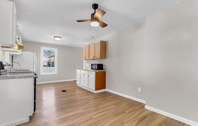 3 beds, 1 bath, $1,999