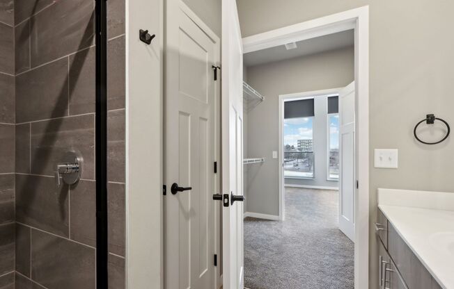 2 beds, 2 baths, 1,140 sqft, $2,255, Unit 5604-124