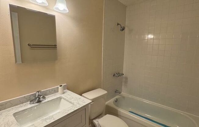 2 beds, 2 baths, $1,800, Unit Unit A