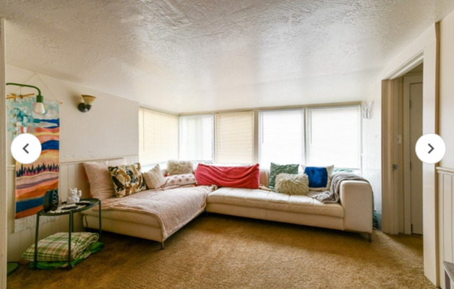 2 beds, 1 bath, $1,575, Unit 817 Rio Chico #4