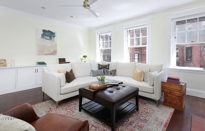 250 COMMONWEALTH AVE