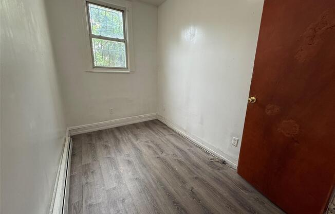 13 MCCLANCY PL