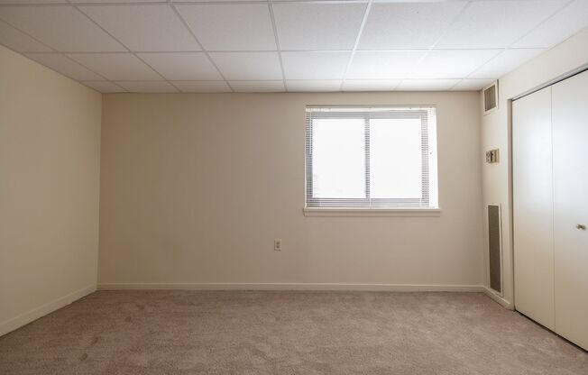 2 beds, 1.5 baths, 1,008 sqft, $1,600, Unit Unit 112