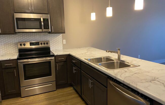 1 bed, 1 bath, 798 sqft, $875, Unit 208