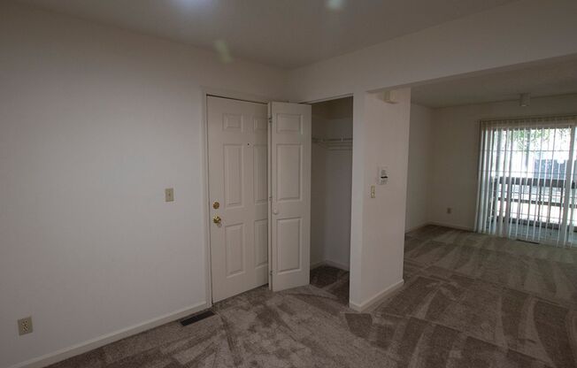 1 bed, 1 bath, 660 sqft, $1,220, Unit 301-7-107