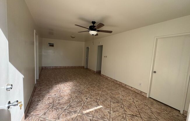 2 beds, 1 bath, $1,500, Unit C