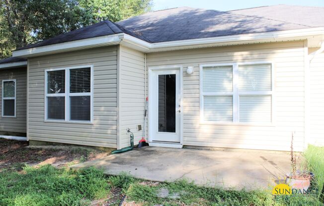 3 beds, 2 baths, $1,700