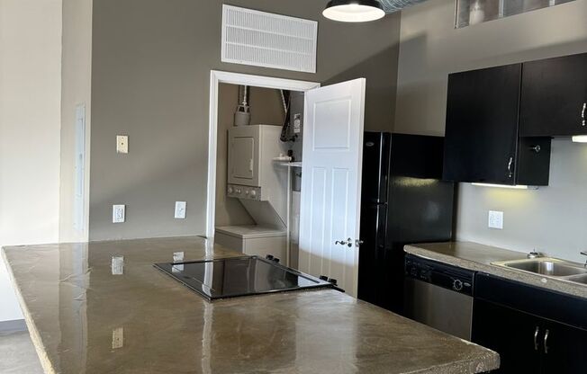 2 beds, 2 baths, 1,018 sqft, $895, Unit 322