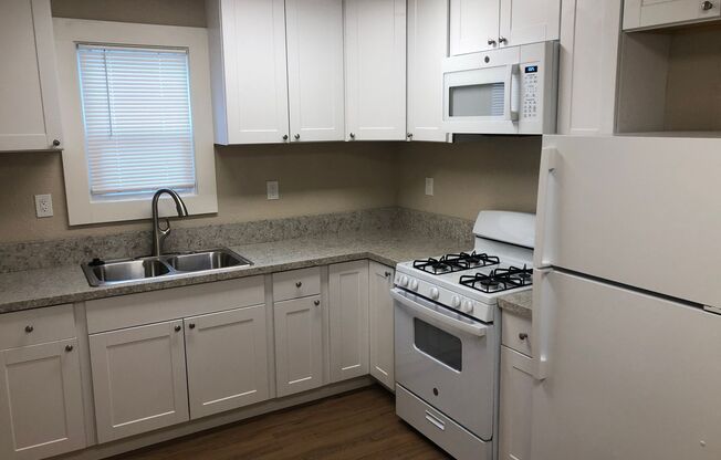 1 bed, 1 bath, $1,580, Unit #3