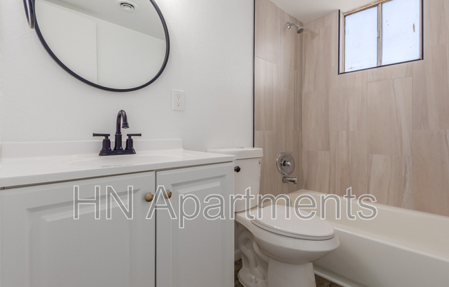 8639 N 7 ST