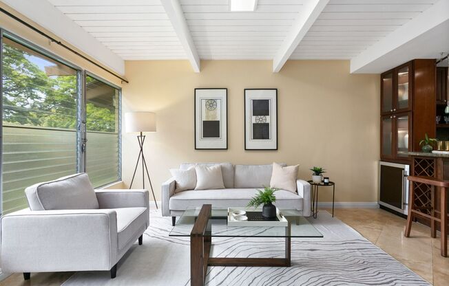 Kahala Tropic Gardens 2 bed 1.5 bath Fully Remodeled Garden Condo