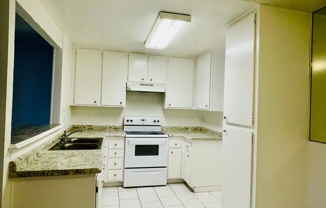 2 beds, 1.5 baths, $2,395