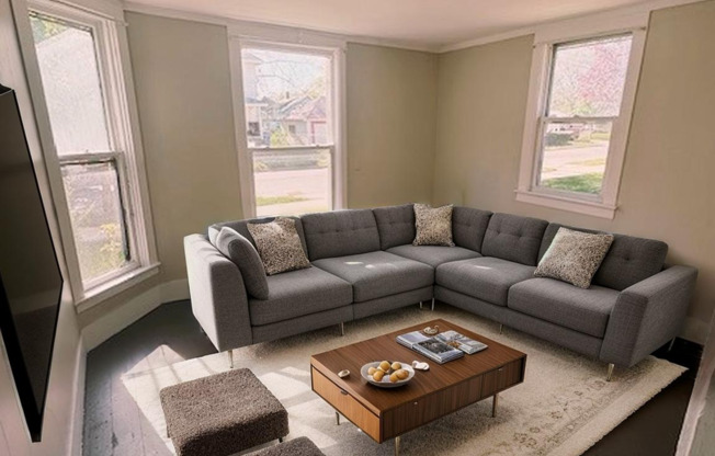 Updated 2 Bed 1 Bath home on the SE side