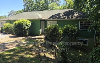 111 HOLLYBERRY LN