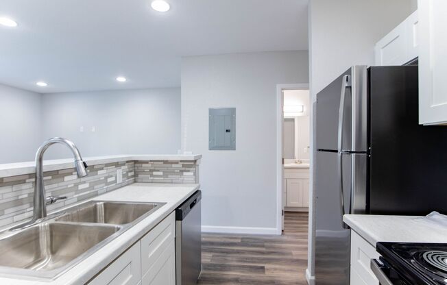 1 bed, 1 bath, 650 sqft, $1,425