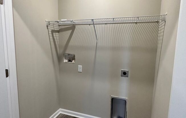 2 beds, 2 baths, 1,025 sqft, $1,265, Unit D203