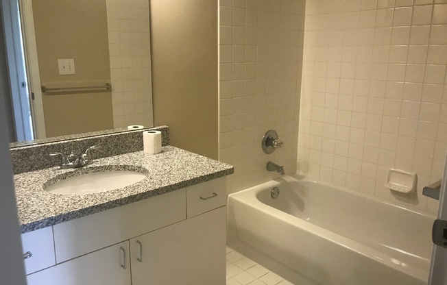 2 beds, 2 baths, $1,700